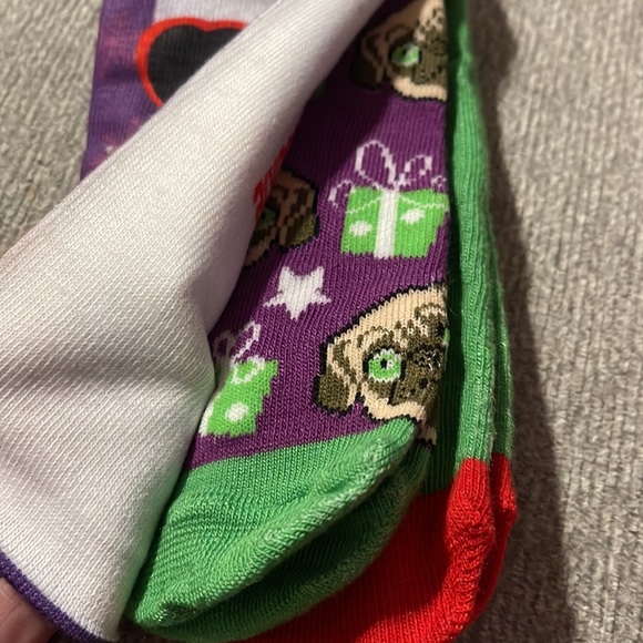 Pink Cookie Holiday socks 3-pack NEW shoe size 4-10 - Picture 2 of 3